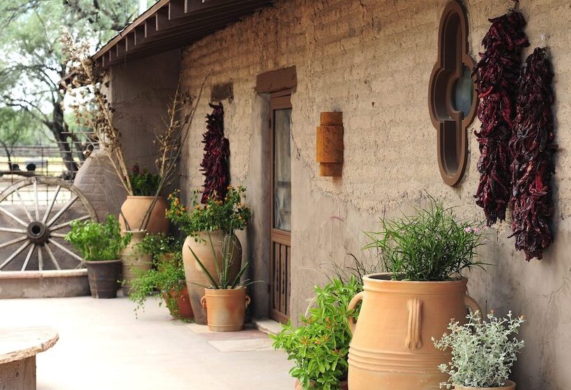 فندق ريفى Kay El Bar Guest Ranch