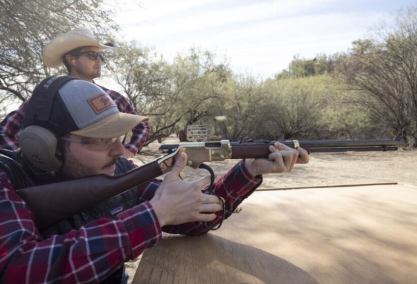 فندق ريفى Kay El Bar Guest Ranch