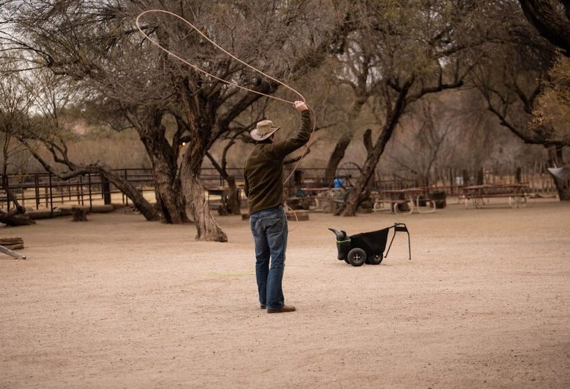 فندق ريفى Kay El Bar Guest Ranch