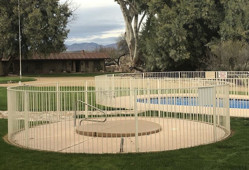 فندق ريفى Kay El Bar Guest Ranch