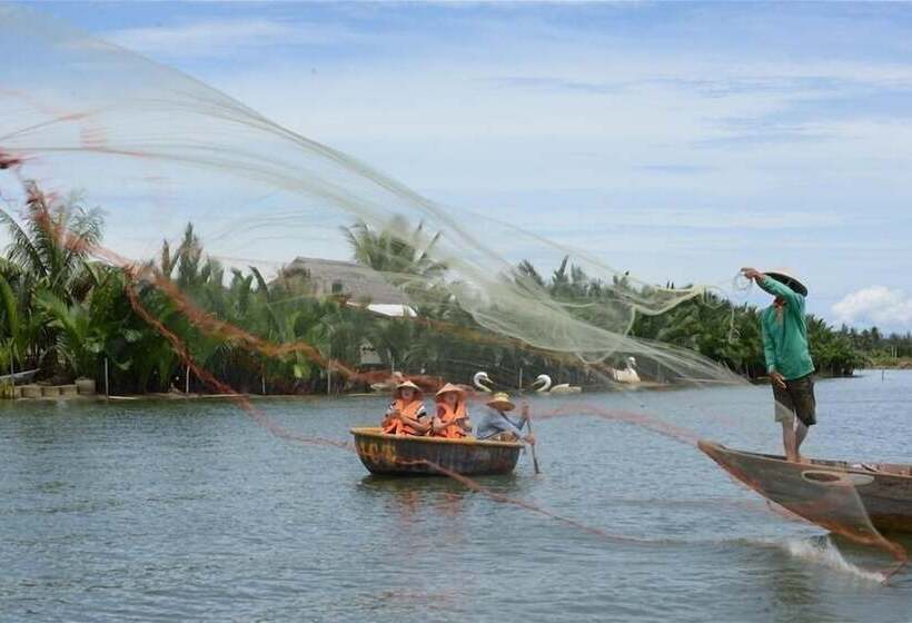 هتل Yellow Daisy Villa