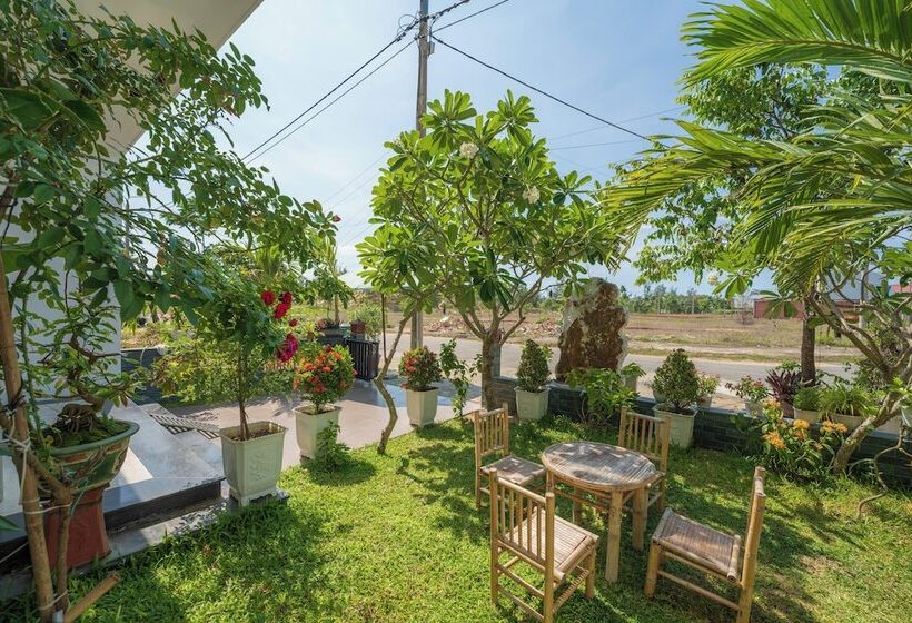 هتل Yellow Daisy Villa