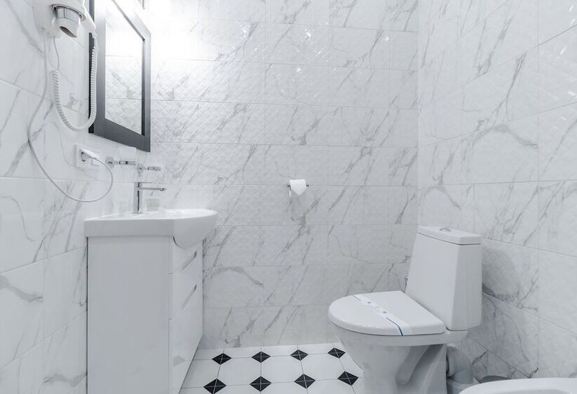 Opera Passage Hotel & Apartments