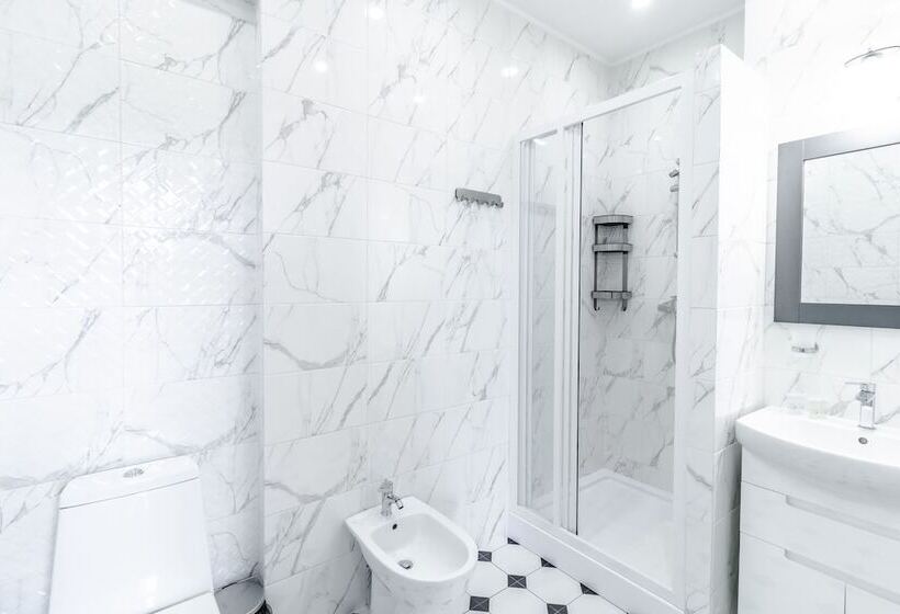 Opera Passage Hotel & Apartments