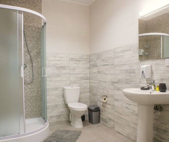 Opera Passage Hotel & Apartments