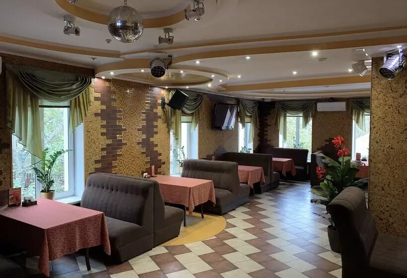 Hotelli Inn On Zhytomyrska