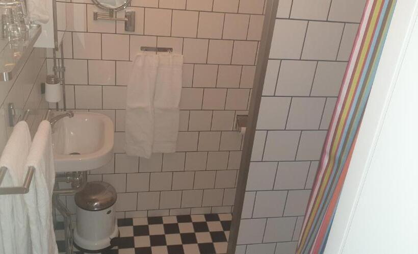 هتل L Hanöbris På Kivik