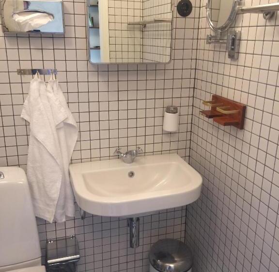 هتل L Hanöbris På Kivik