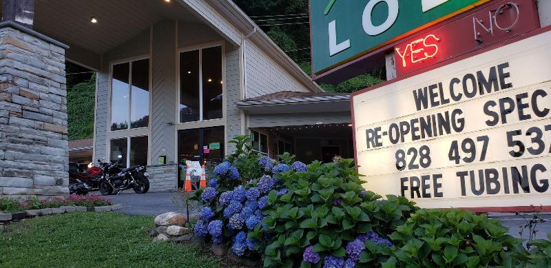 فندق Rolling Hills Lodge