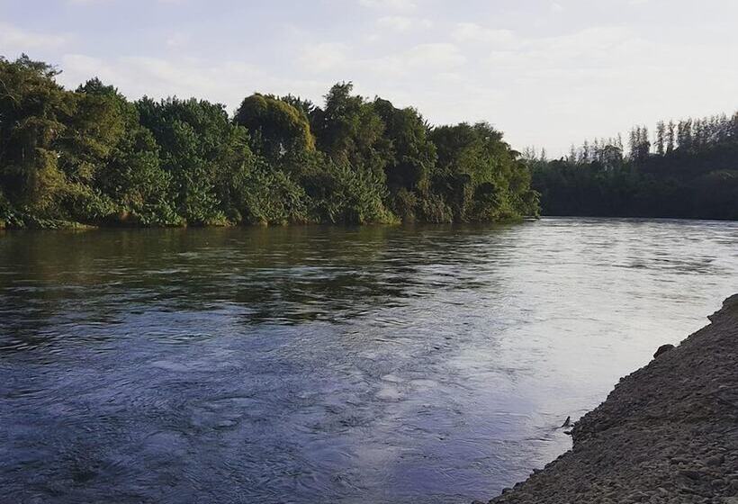 هتل The Tryst River Kwai