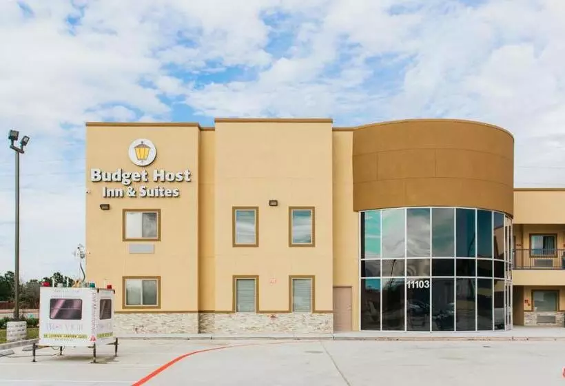 モーテル Budget Host Inn & Suites