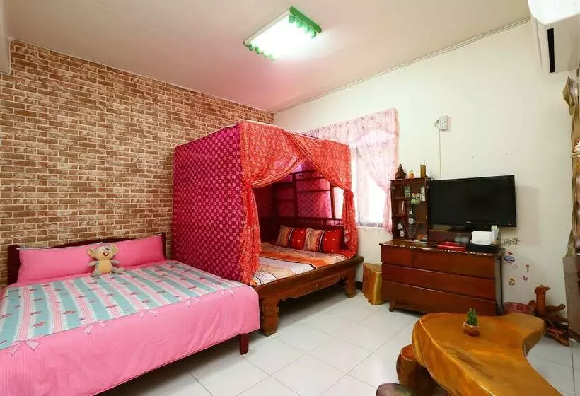 پانسیون Time Travelodge Homestay