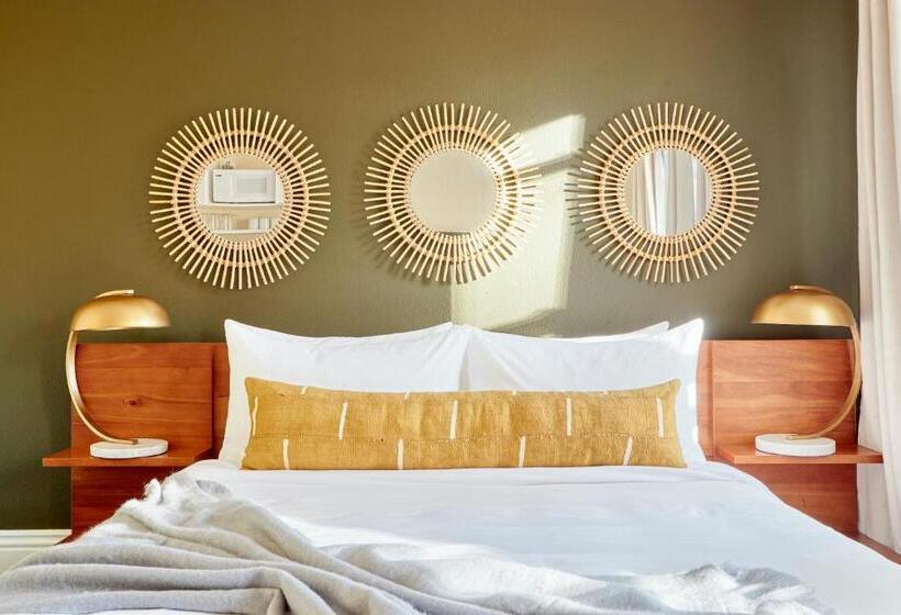 Kasa Gaslamp Quarter San Diego