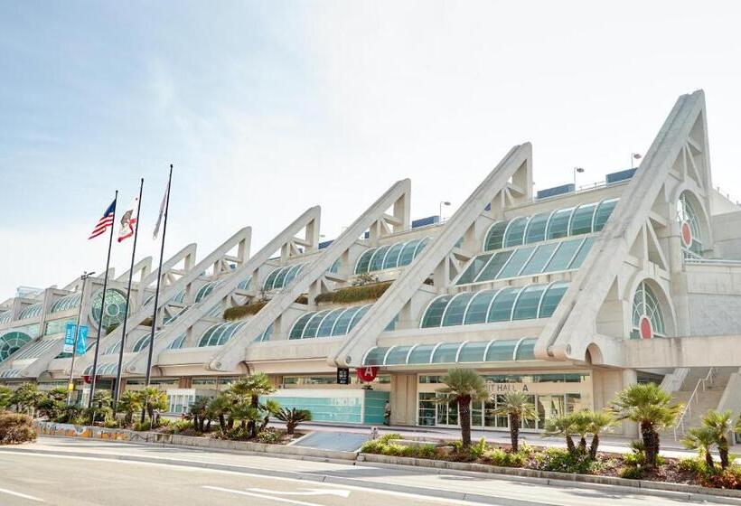 Kasa Gaslamp Quarter San Diego