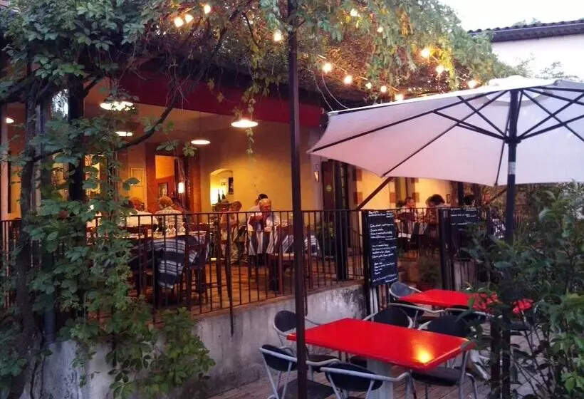 Aamiaismajoitus (B&B) Auberge Le Tilleul, Chambres D Hôtes