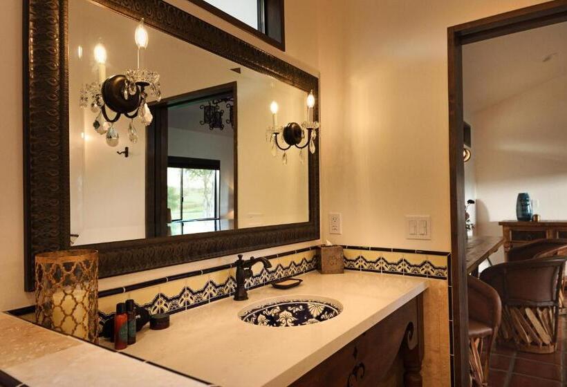 Bed and Breakfast La Lomita Ranch