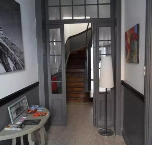 تختخواب و صبحانه Le 33 Chambres D Hôtes