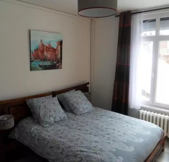 تختخواب و صبحانه Le 33 Chambres D Hôtes