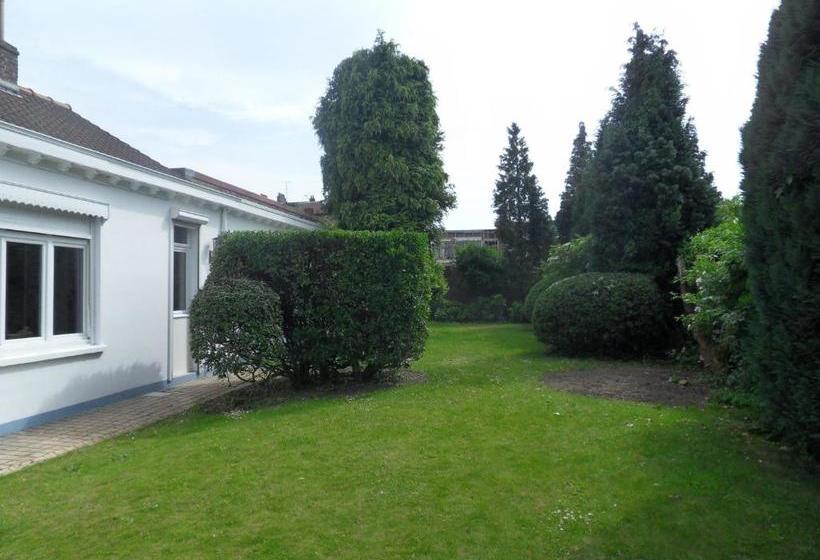 تختخواب و صبحانه Le 33 Chambres D Hôtes