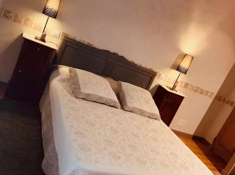 Aamiaismajoitus (B&B) Le Mas Des Mourguettes