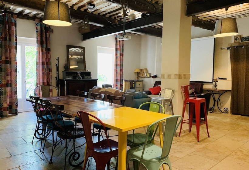 مبيت وإفطار Le Mas Des Mourguettes