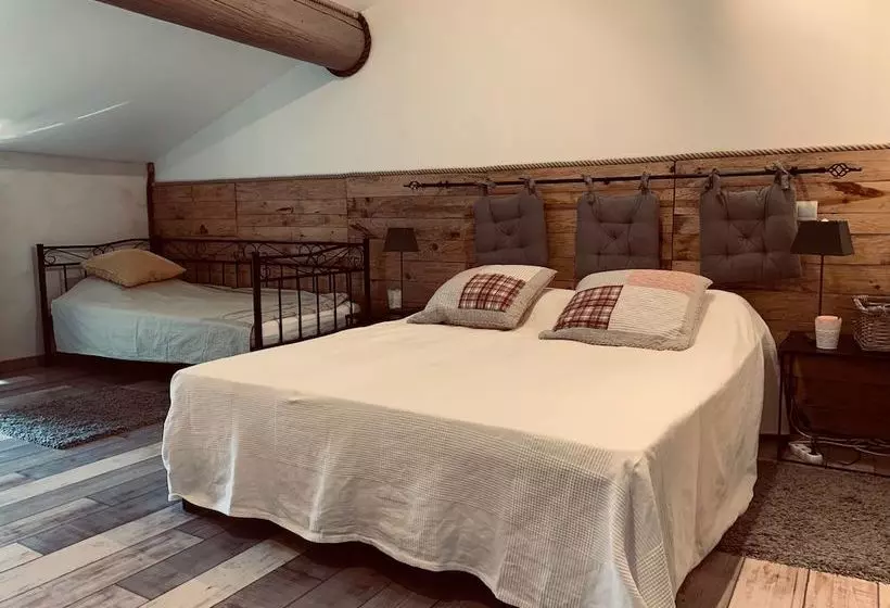 Aamiaismajoitus (B&B) Le Mas Des Mourguettes