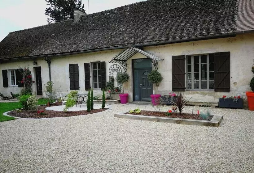 Aamiaismajoitus (B&B) Les Chambres Du Foulot