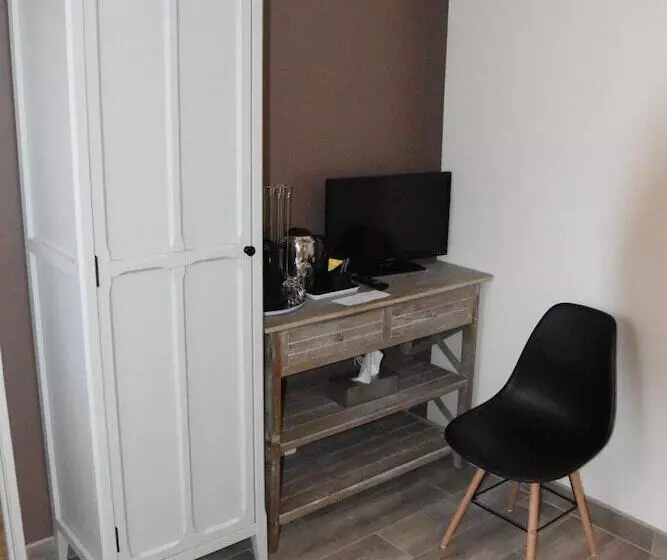 Aamiaismajoitus (B&B) Les Chambres Du Foulot