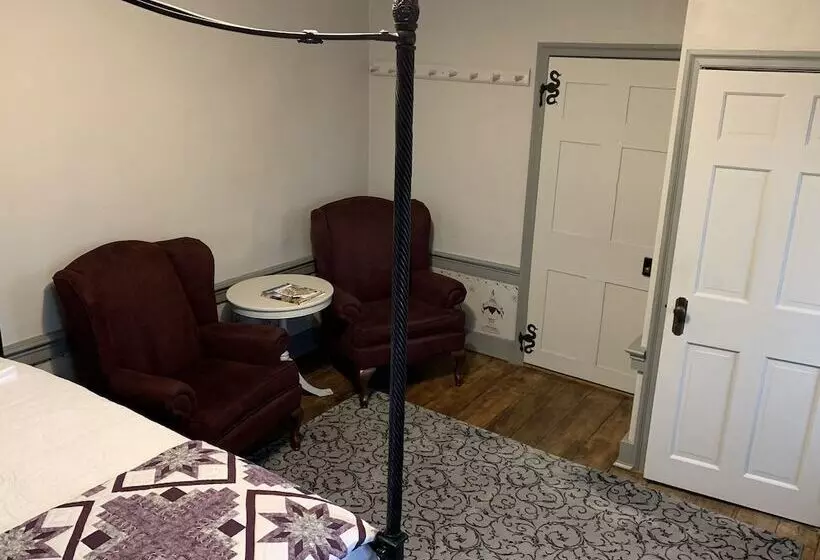 Aamiaismajoitus (B&B) The Avenue Guesthouse And Gallery