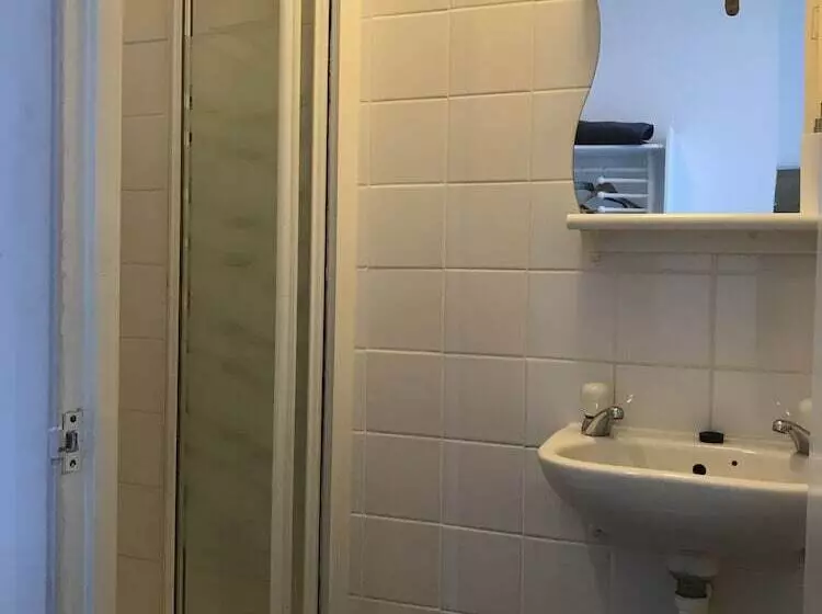 Aamiaismajoitus (B&B) Victoria Lodge