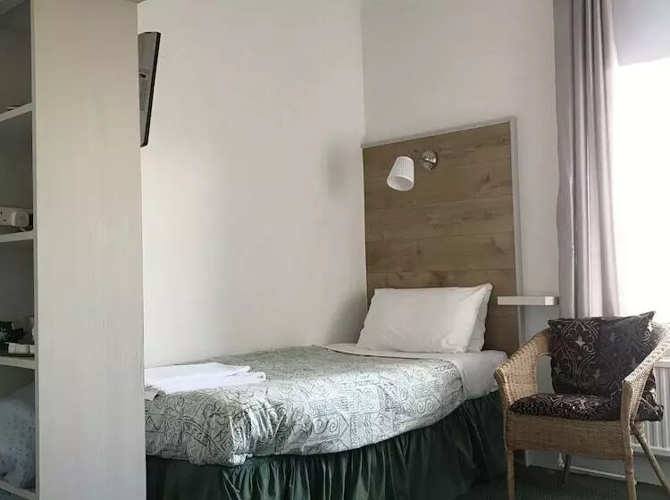 Aamiaismajoitus (B&B) Victoria Lodge