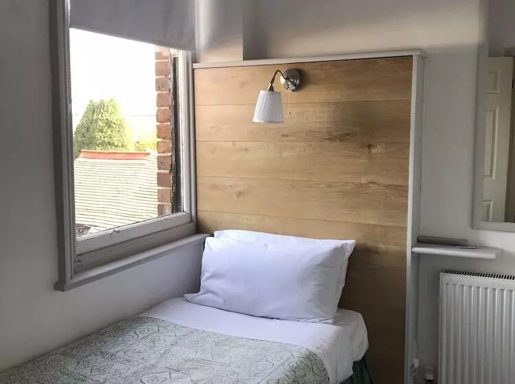 Aamiaismajoitus (B&B) Victoria Lodge