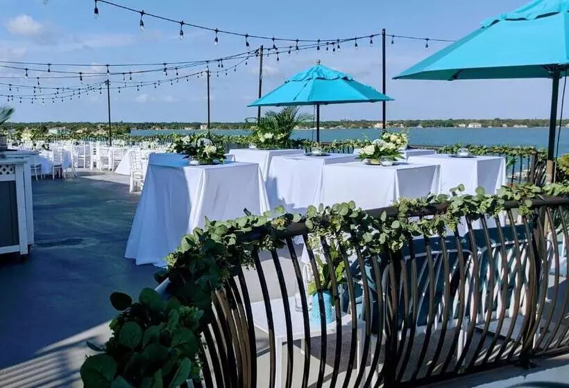 Fusion Resort Waterfront Suites