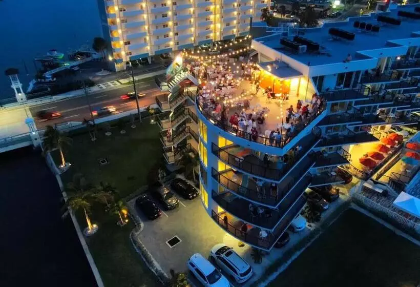 Fusion Resort Waterfront Suites