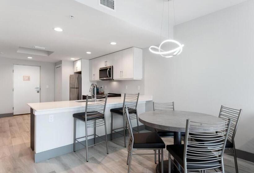 Fusion Resort Waterfront Suites