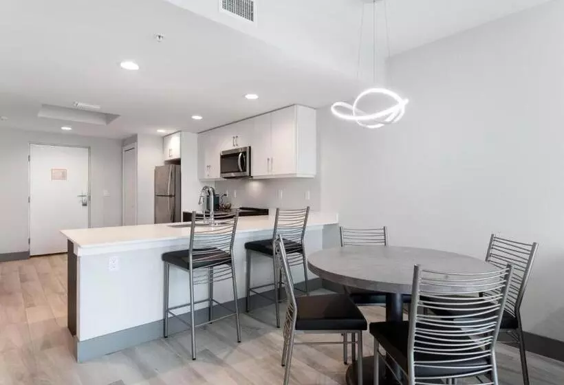 Fusion Resort Waterfront Suites