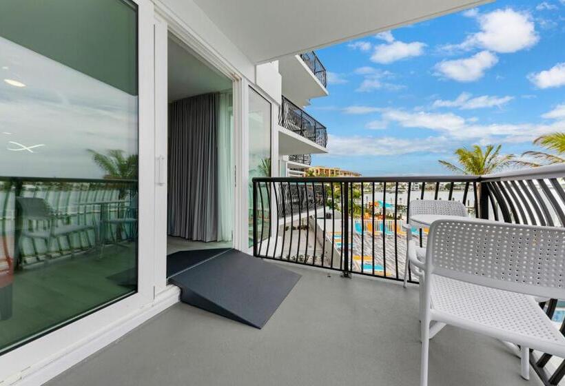 Fusion Resort Waterfront Suites