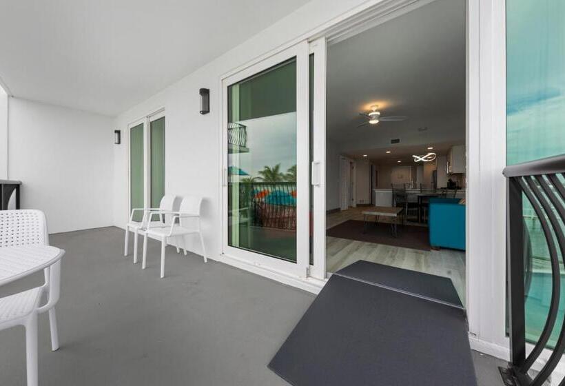 Fusion Resort Waterfront Suites