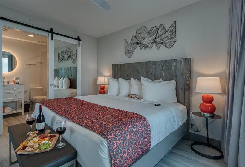 Fusion Resort Waterfront Suites