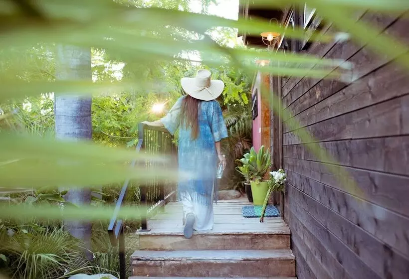 Hotelli Caravan Outpost