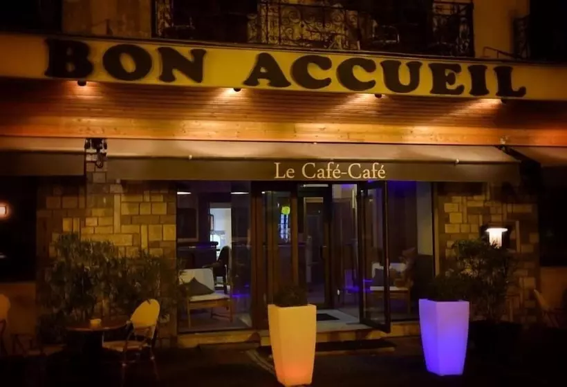 Hotelli Hôtel Au Bon Accueil