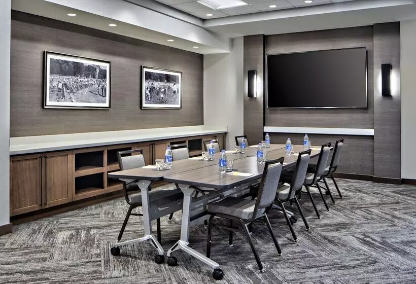 هتل Hyatt Place Grand Rapids Downtown