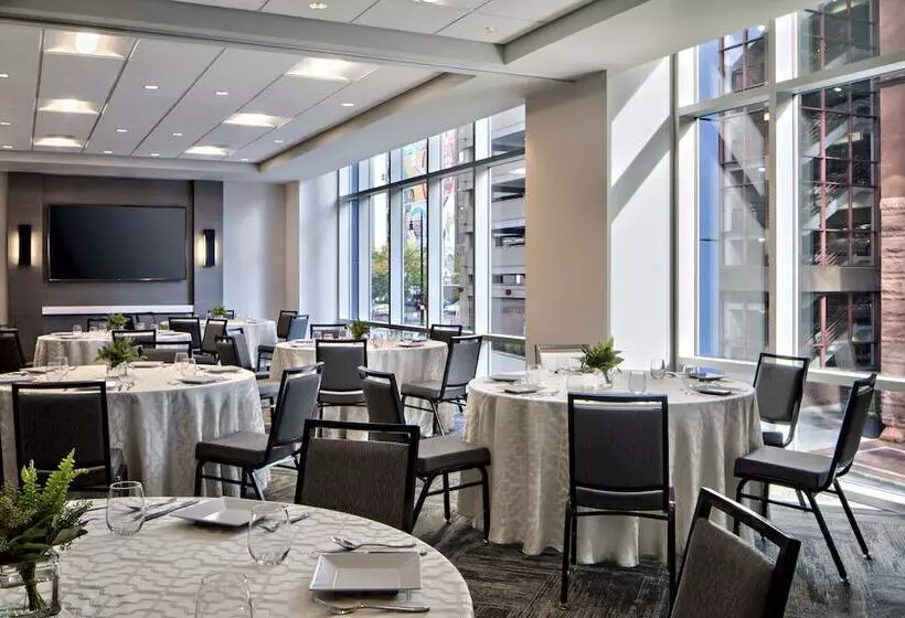 هتل Hyatt Place Grand Rapids Downtown