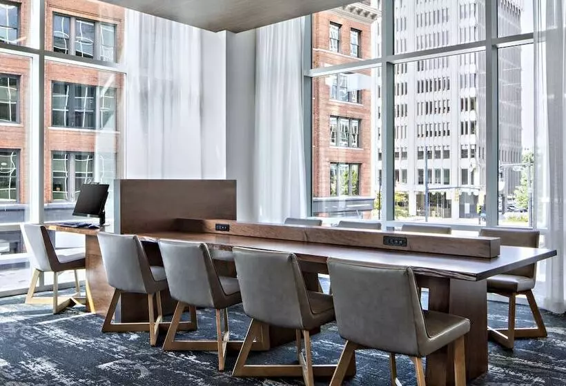 هتل Hyatt Place Grand Rapids Downtown
