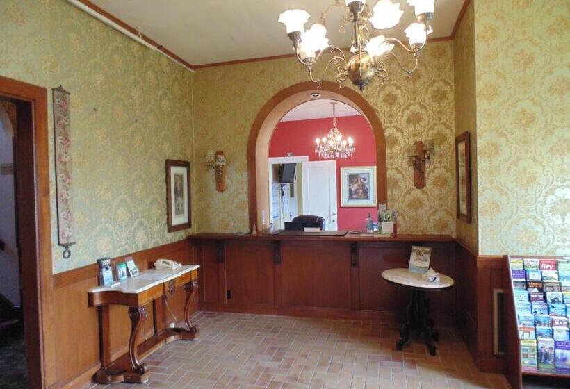 酒店 Manresa Castle