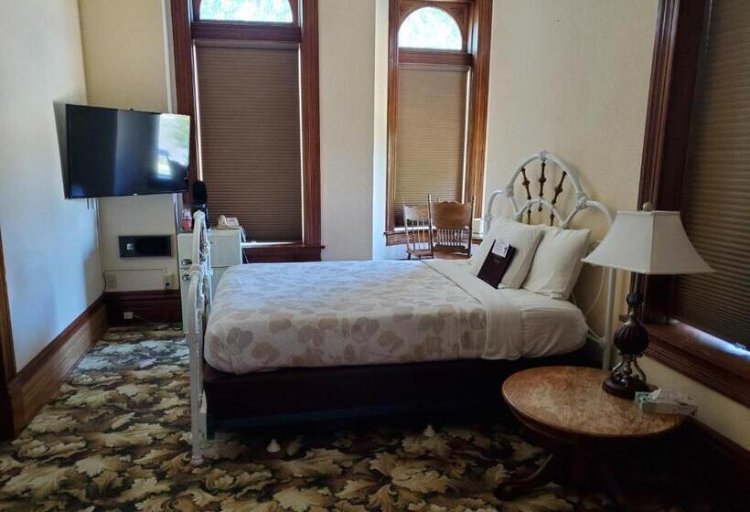 酒店 Manresa Castle