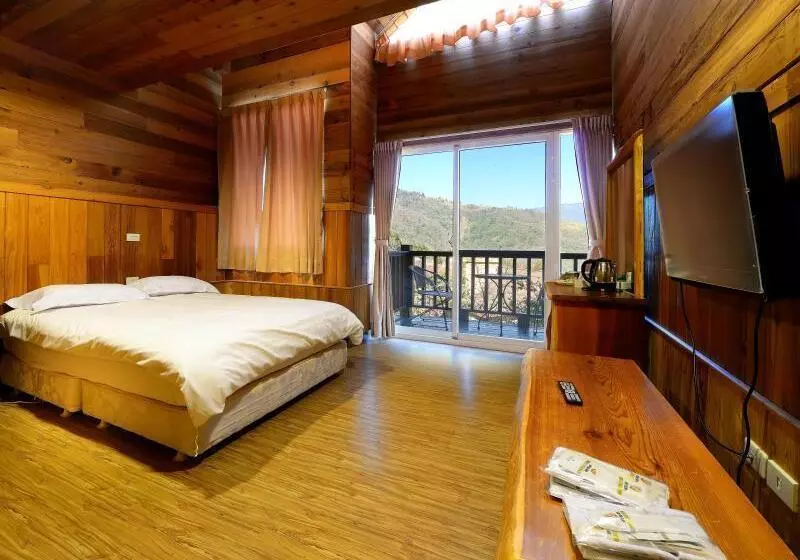 هتل Spring Ground Resort
