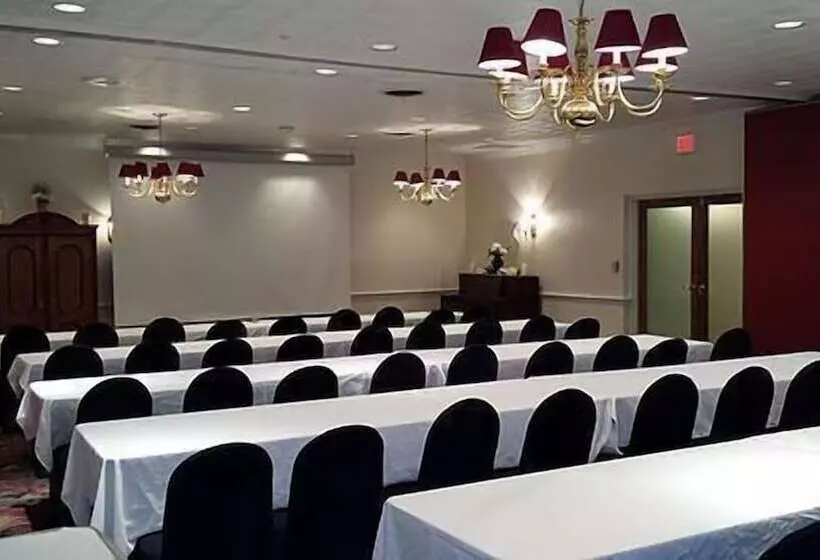 Hotelli The Country Inn Of Berkeley Springs