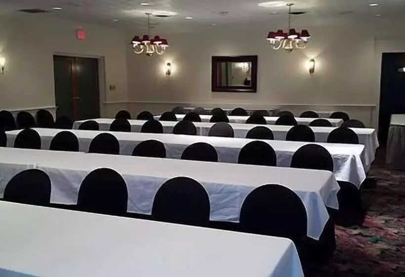 Hotelli The Country Inn Of Berkeley Springs