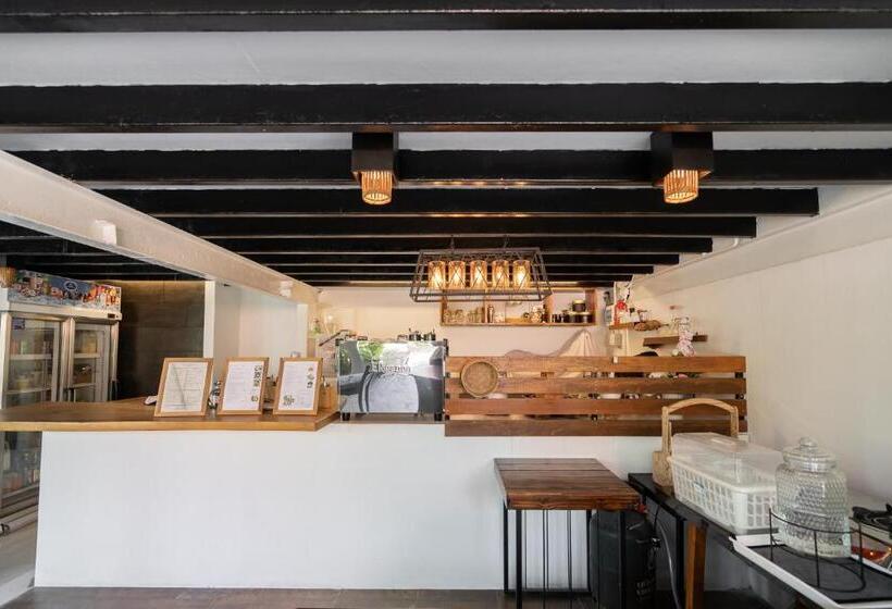 호텔 The Loft Panwa Resort